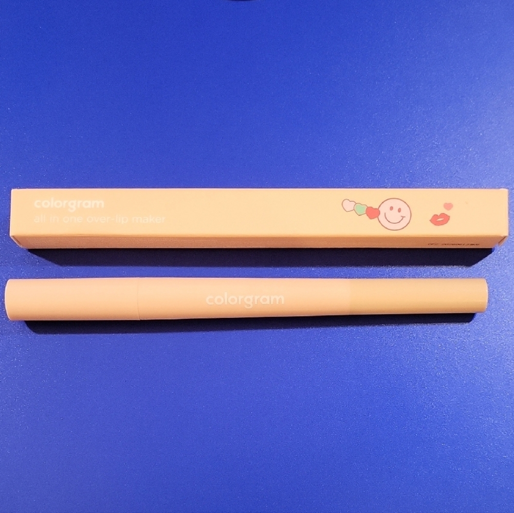 [colorgram] All In One Over-Lip Maker In Shade Peach Beige - Picture 2 of 12